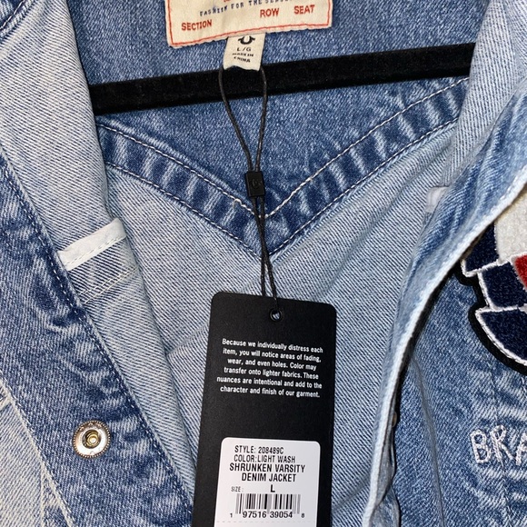 ✨TRUE RELIGION VARSITY DENIM CROP JACKET ✨ - Picture 5 of 16